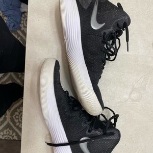 Nike Hyperdunks 2017 Size: 11